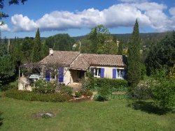 Haus vom Garten aus gesehen